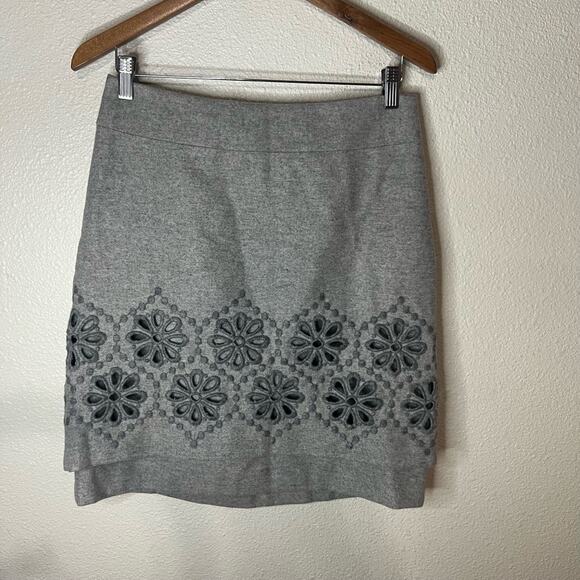 WEEKEND MaxMara Womens 6 Grey Embroidered Virgin Wool Tiered Floral Skirt - Picture 1 of 6